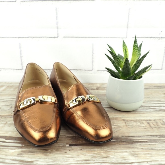 Magdesians sz 8 copper metallic leather loafers - Picture 3 of 9
